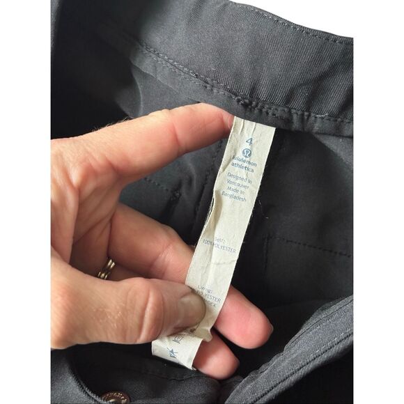 Lululemon Long Story Shorts Reflective Relaxed Bermuda Black Sz 4 - Picture 5 of 11
